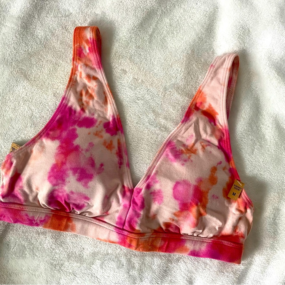 PINK Victoria’s Secret Sports Bra